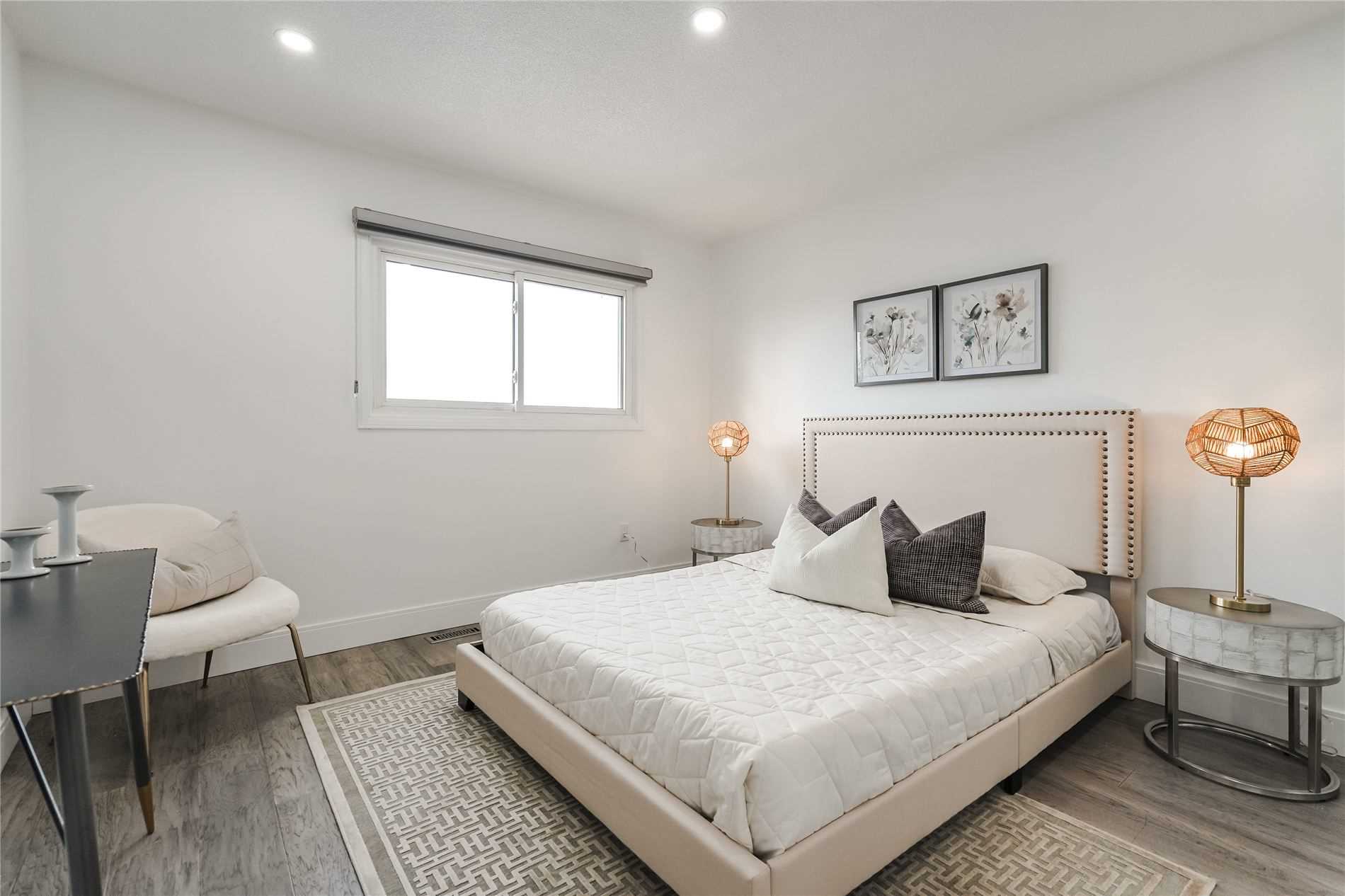 Renovated house photograph 31